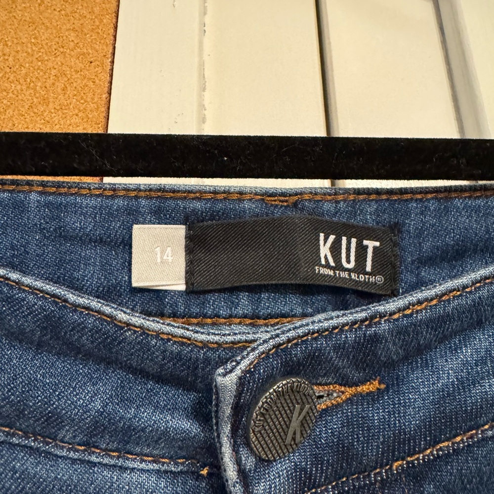 Kut from the Kloth Kelsey Denim Jeans - Picture 7 of 9